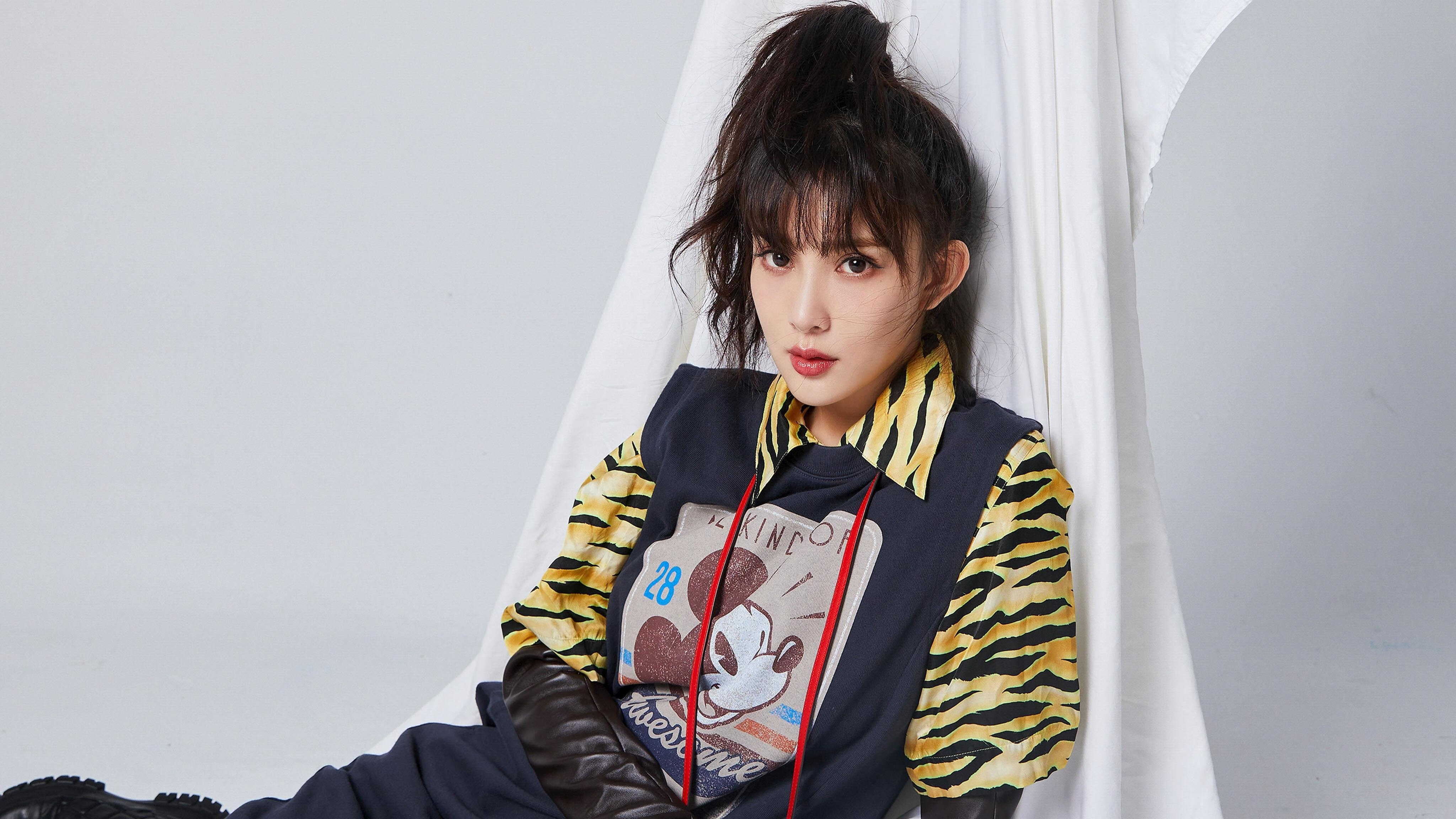 九游网页版入口-跳水动作标准波兰稳步晋级，跳水动作a