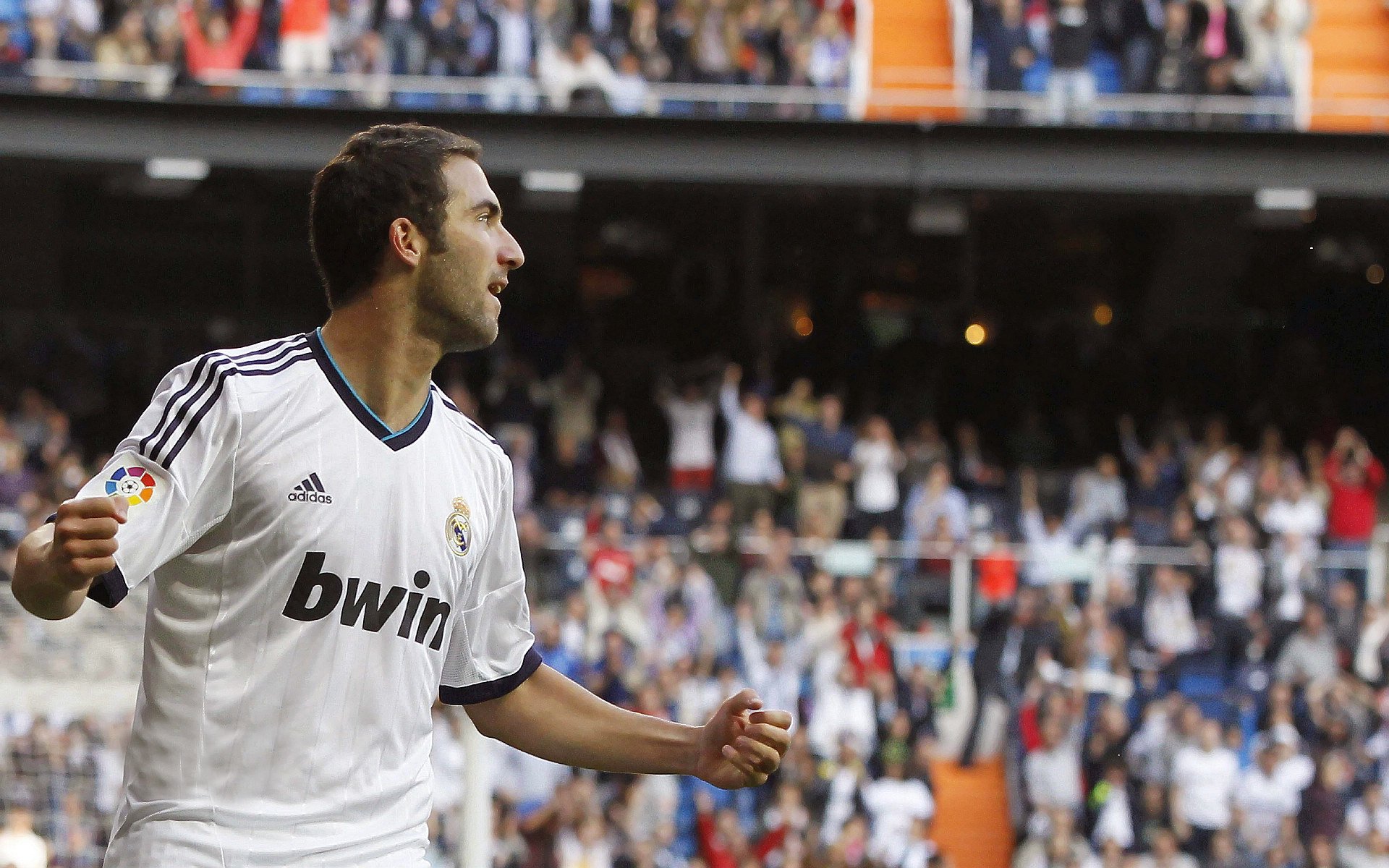 “西甲豪门战术调整,场面变化引发关注”,西甲的豪门