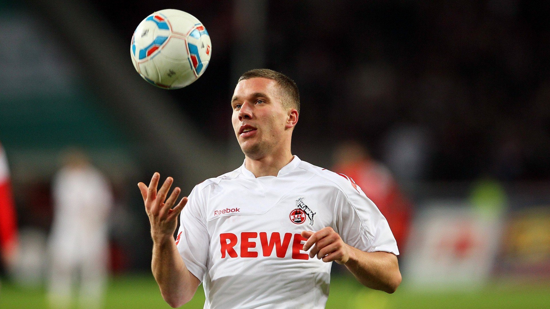 门兴1-0汉堡,赫尔佐格最终破门,门兴格拉德巴赫在哪个城市